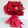 دسته گل سرخ