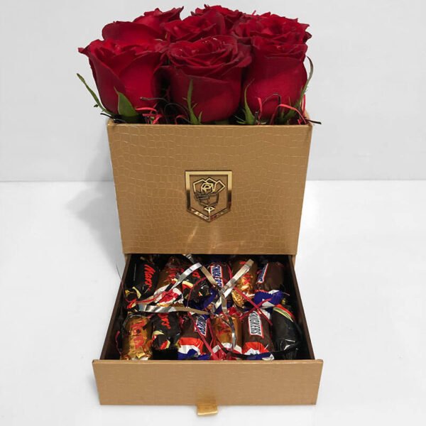 جعبه طلائی گل رز و شکلات