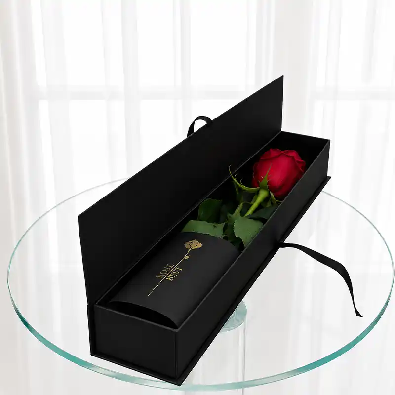 باکس گل رز قرمز تک شاخه