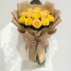 دسته گل رز زرد