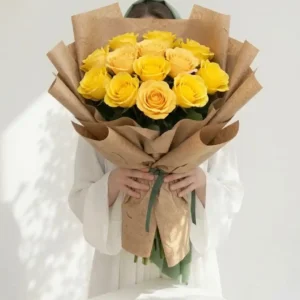 دسته گل رز زرد